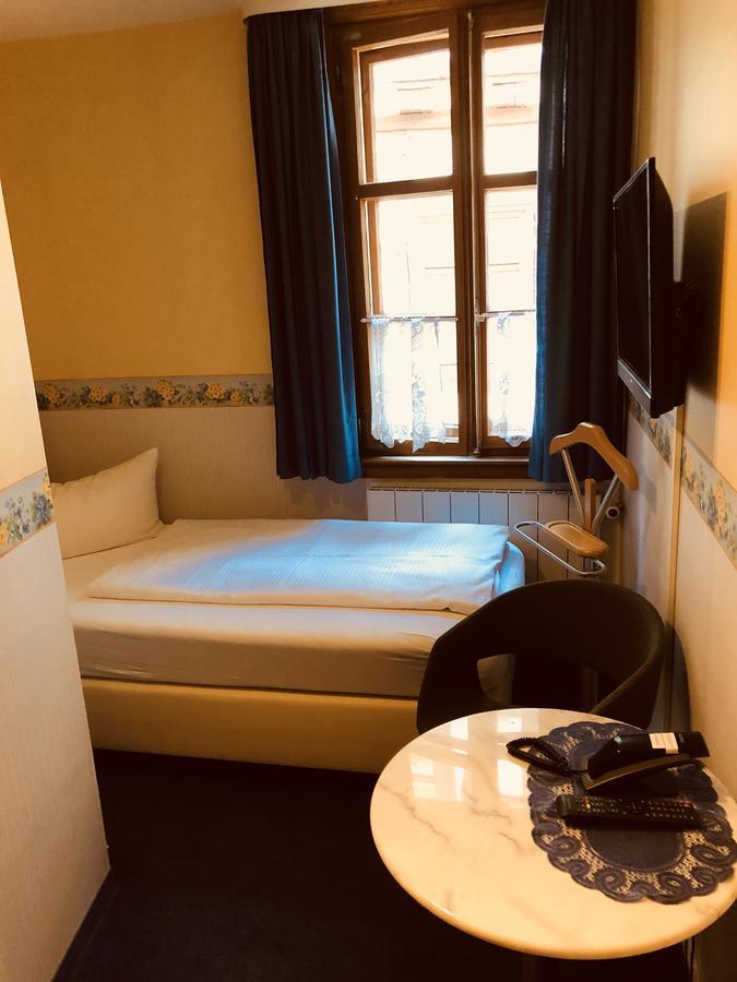 Hotel Zum Fehmelbauer Karlstadt Exterior foto